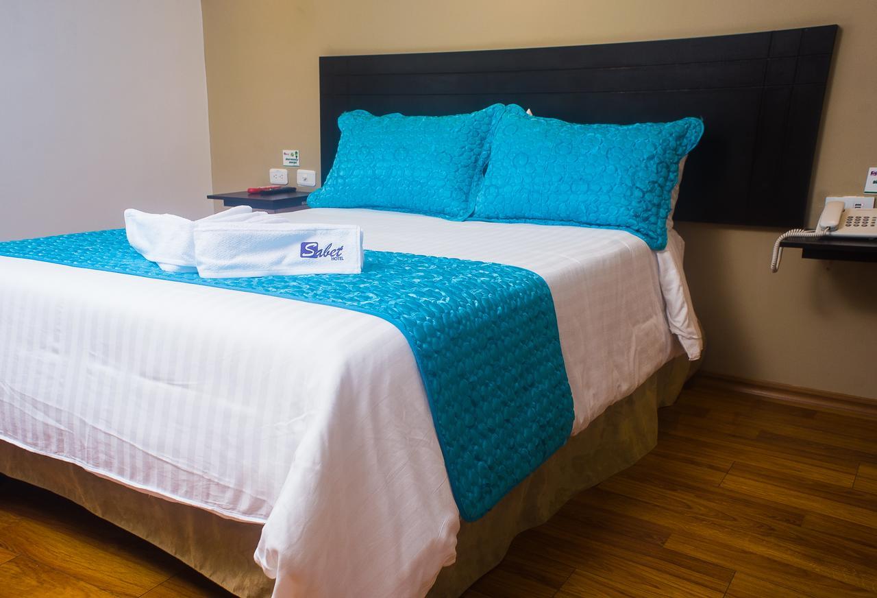Hotel Sabet Quito Luaran gambar
